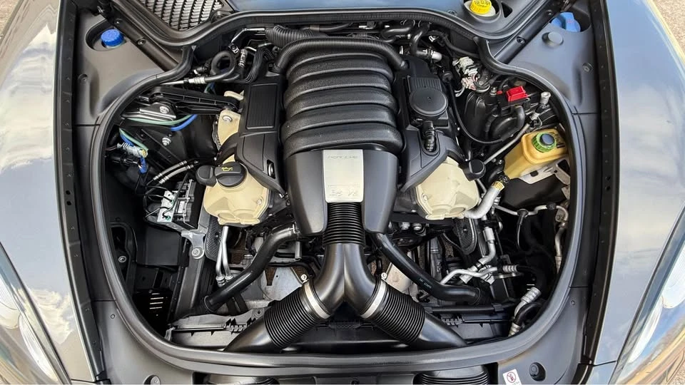 2015 Porsche 970 Panamera - Image 19 of 19