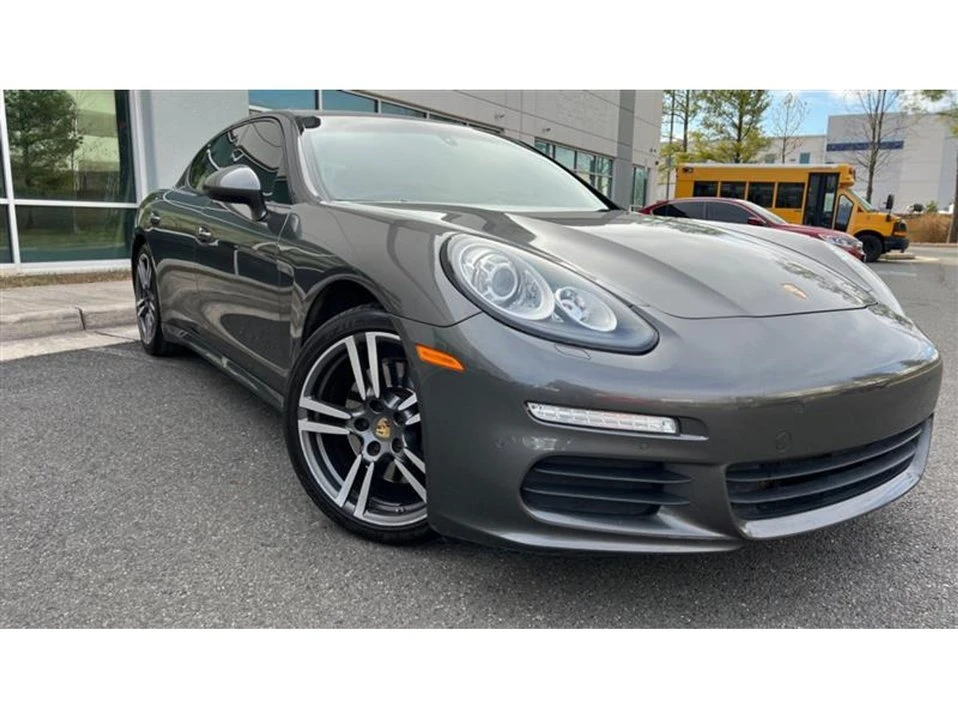 2015 Porsche 970 Panamera - Image 2 of 20