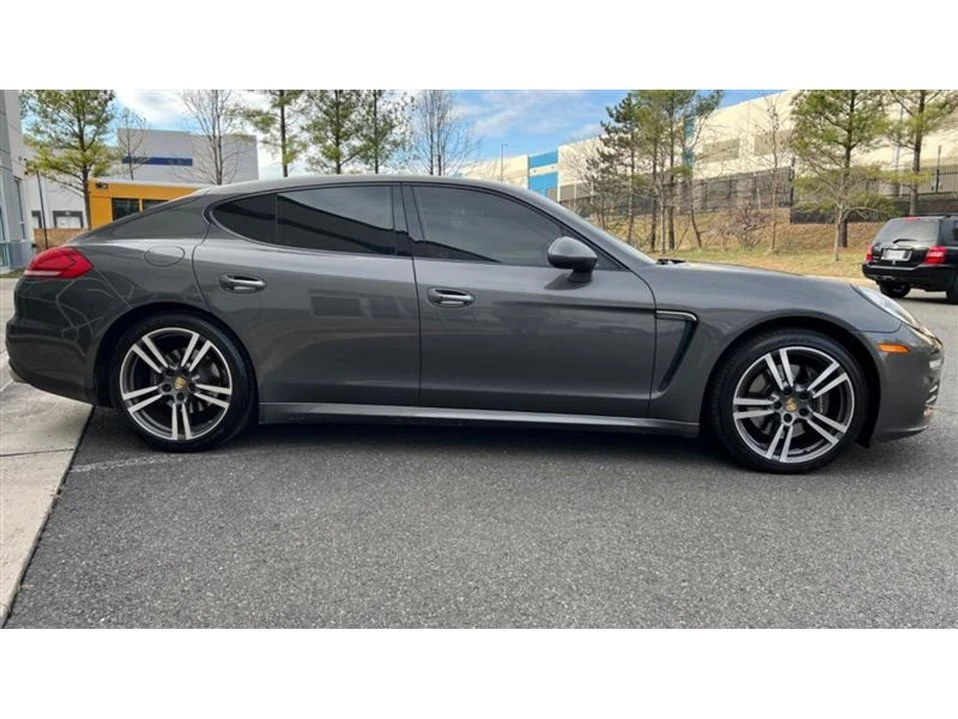 2015 Porsche 970 Panamera - Image 8 of 20