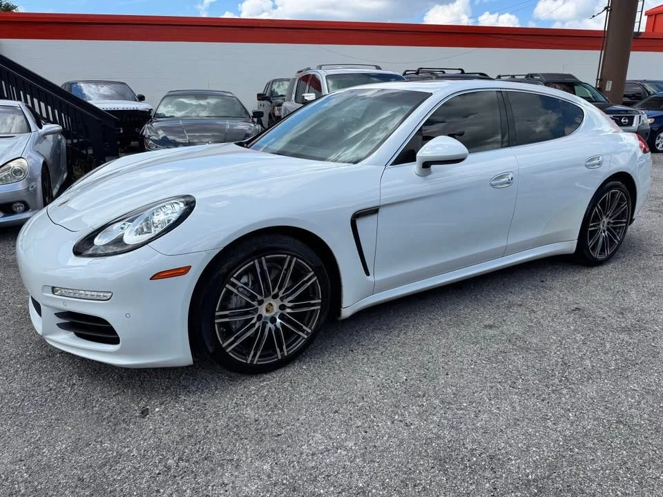 2015 Porsche 970 Panamera - Image 2 of 20