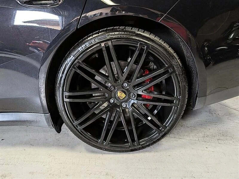2015 Porsche 970 Panamera GTS - Image 12 of 20