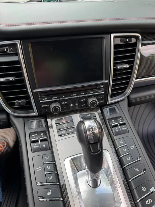 2015 Porsche 970 Panamera GTS - Image 7 of 20