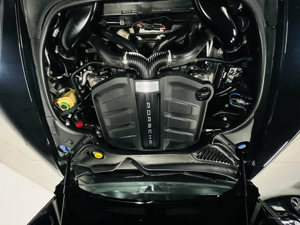 2015 Porsche 970 Panamera S - Image 13 of 13