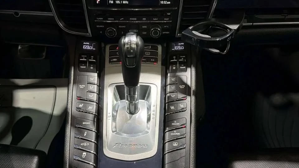 2015 Porsche 970 Panamera S - Image 16 of 20