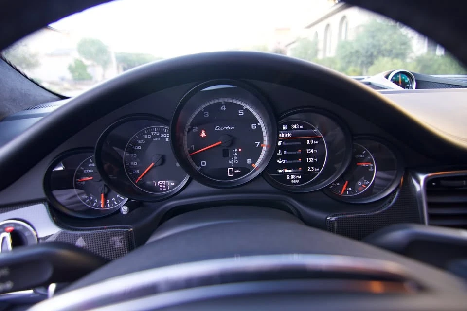 2015 Porsche 970 Panamera Turbo - Image 9 of 18