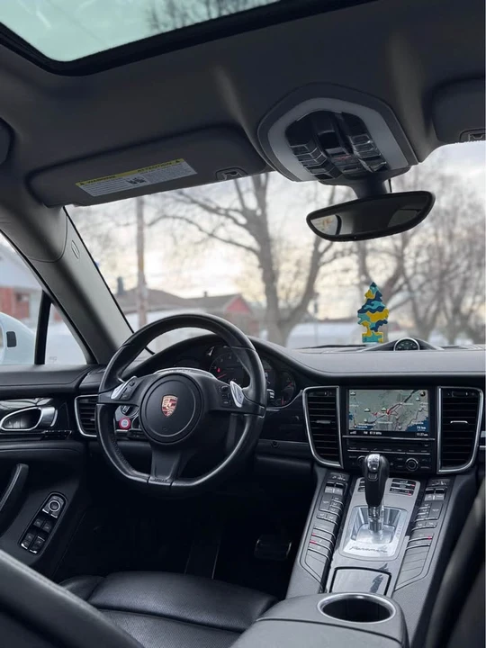2015 Porsche 970 Panamera - Image 15 of 18