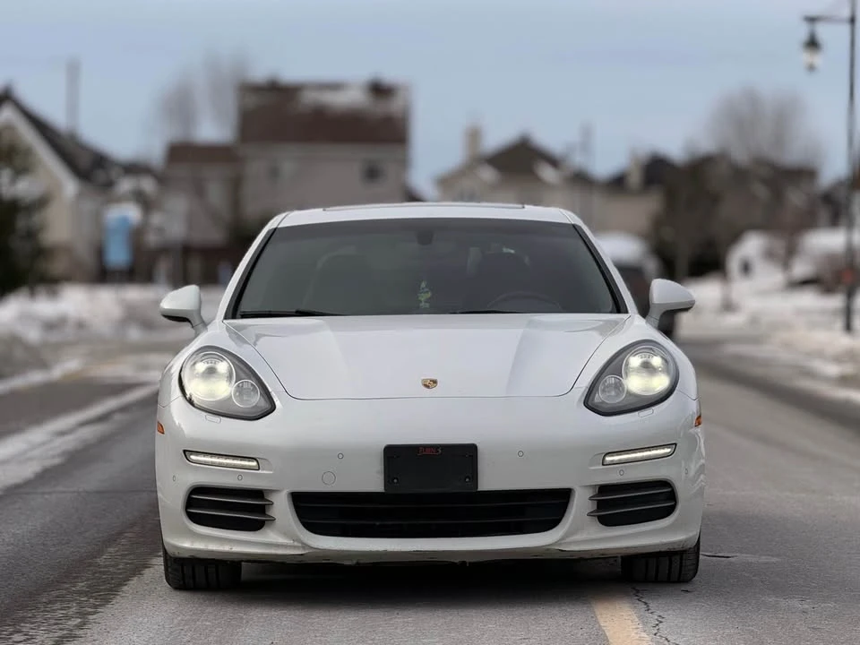 2015 Porsche 970 Panamera - Image 2 of 18