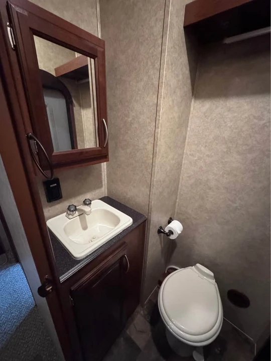 2015 Forest River - Image 18 of 20