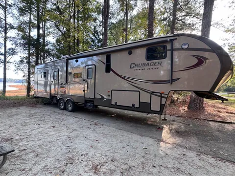 2015 Prime Time Crusader 360BHS