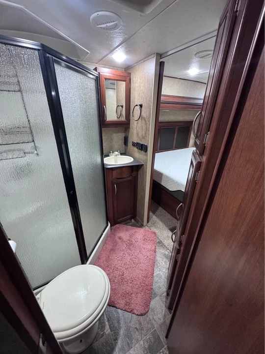 2015 Forest River - Image 12 of 20