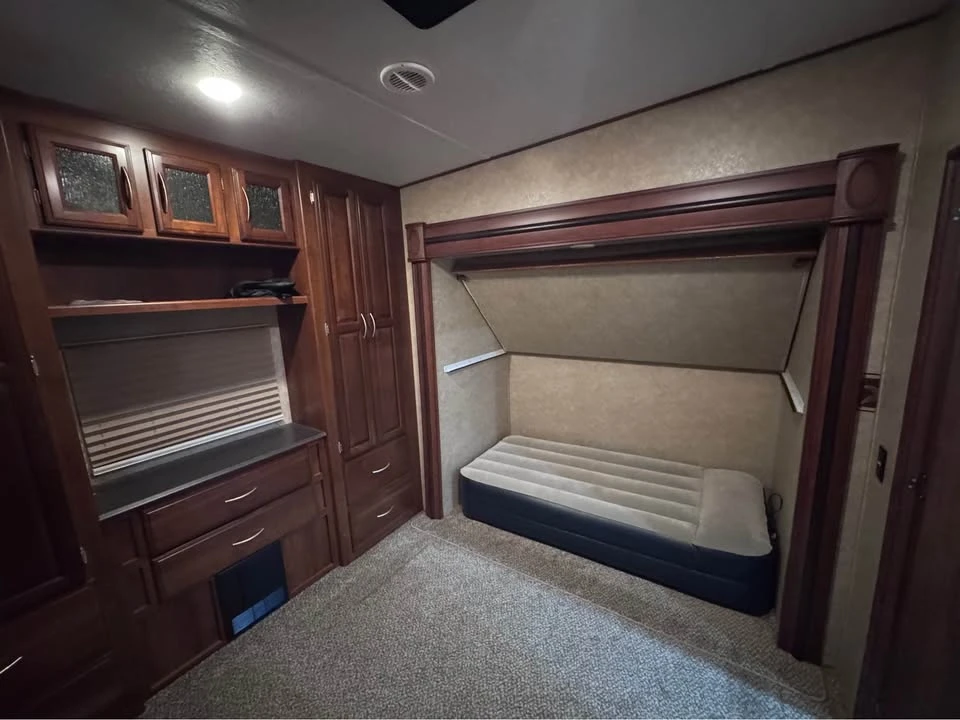 2015 Forest River - Image 14 of 20