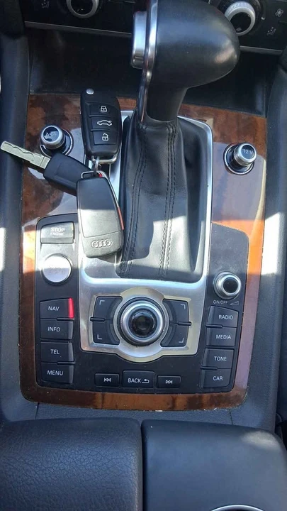 2015 Audi 4L Q7 - Image 6 of 10