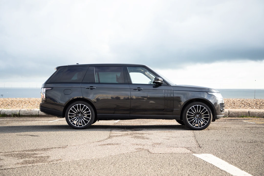 2015 Land Rover Range Rover L322 - Image 17 of 31