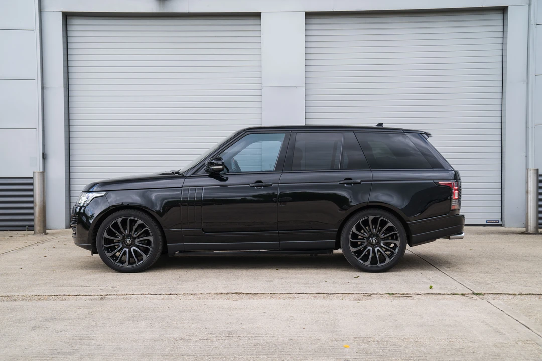 2015 Land Rover Range Rover L405 - Image 5 of 31