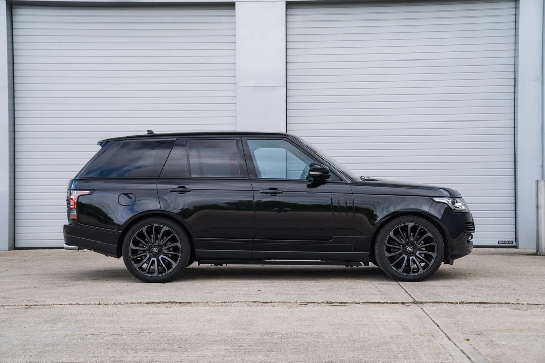 2015 Land Rover Range Rover L405 - Image 9 of 31