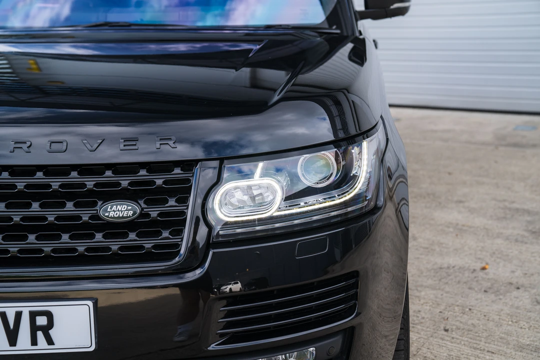 2015 Land Rover Range Rover L405 - Image 25 of 31