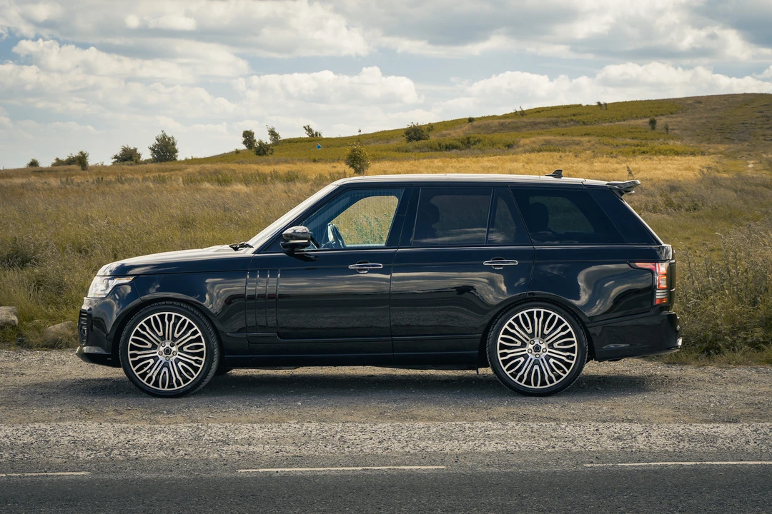 2015 Land Rover Range Rover L405 - Image 5 of 31