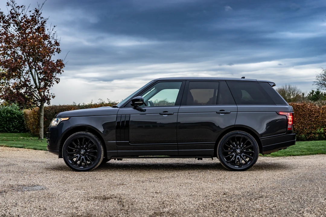 2015 Land Rover Range Rover L405 - Image 9 of 31