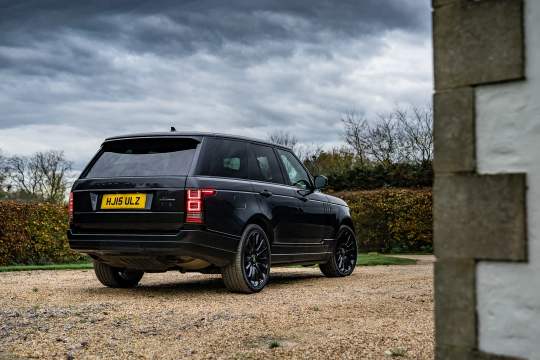 2015 Land Rover Range Rover L405 - Image 14 of 31