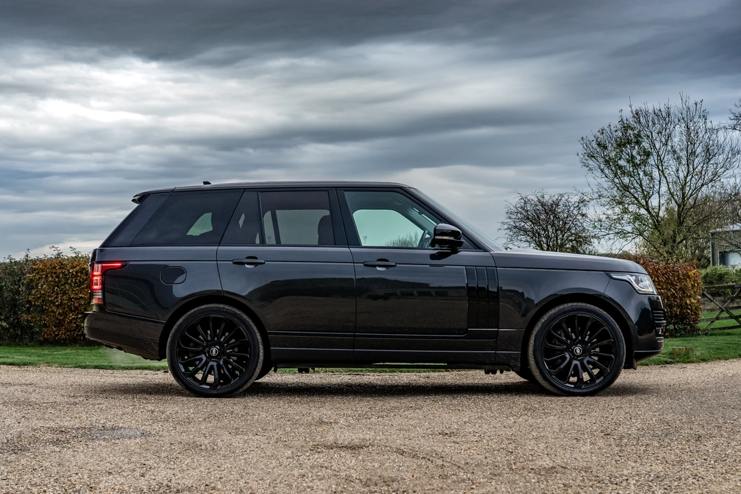 2015 Land Rover Range Rover L405 - Image 13 of 31