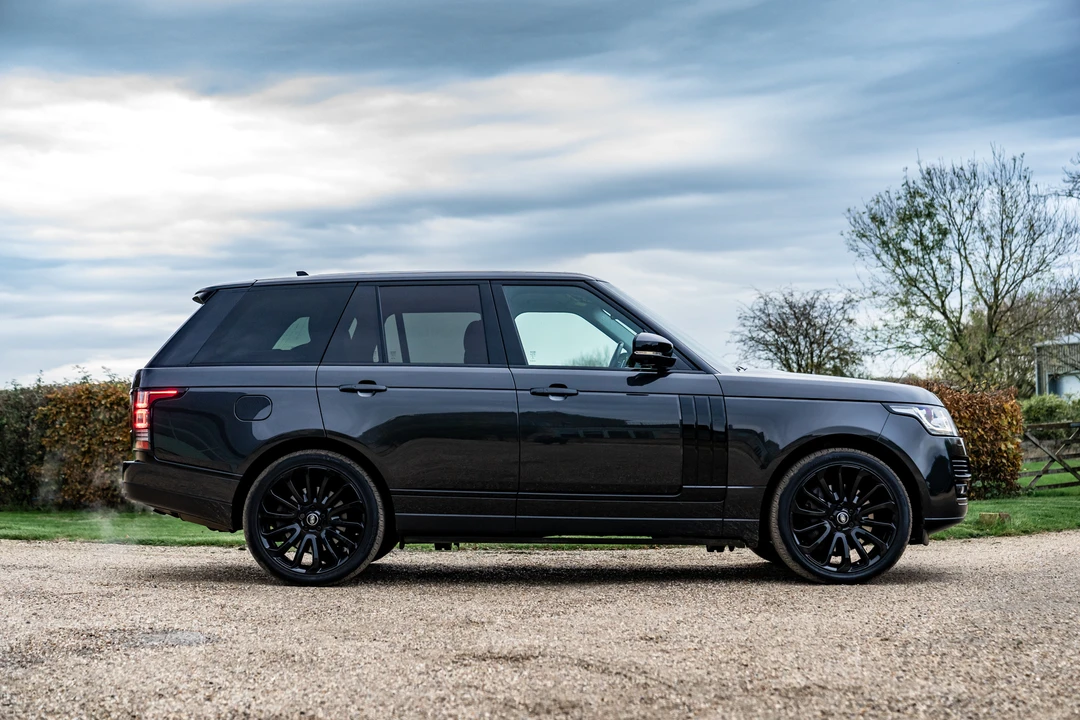 2015 Land Rover Range Rover L405 - Image 5 of 31
