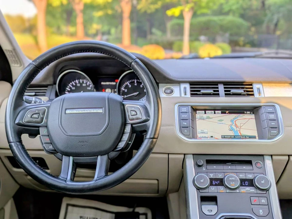 2015 Land Rover Range Rover Evoque 1st Gen - Image 4 of 22