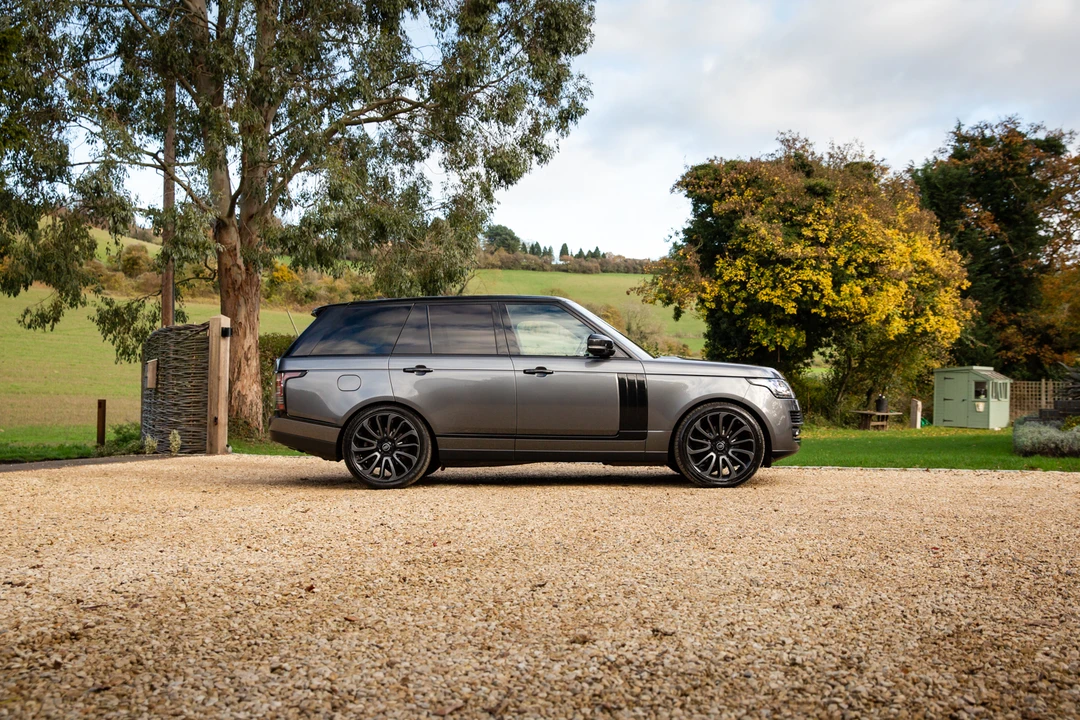 2015 Land Rover Range Rover L322 - Image 12 of 31