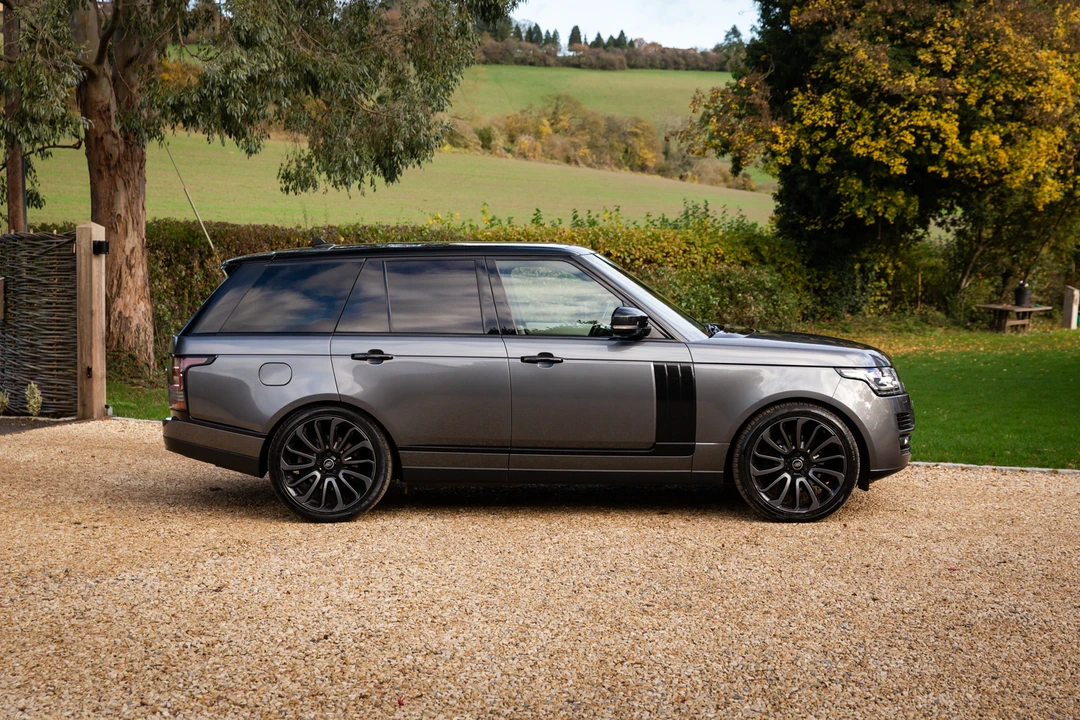 2015 Land Rover Range Rover L322 - Image 8 of 31