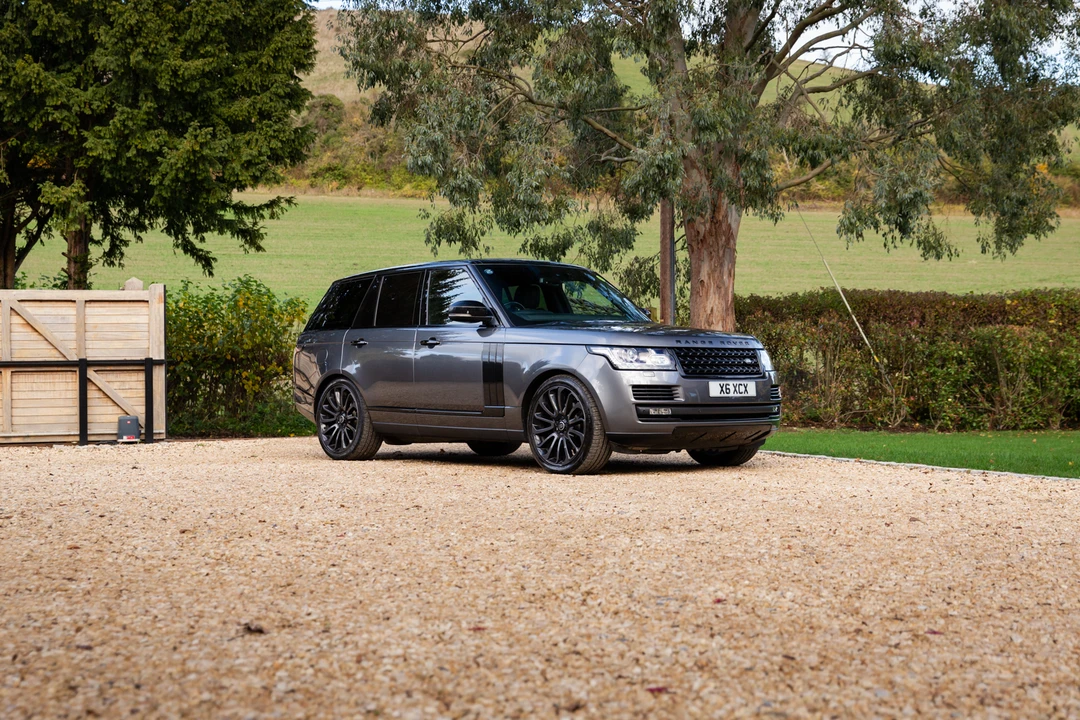 2015 Land Rover Range Rover L322 - Image 17 of 31