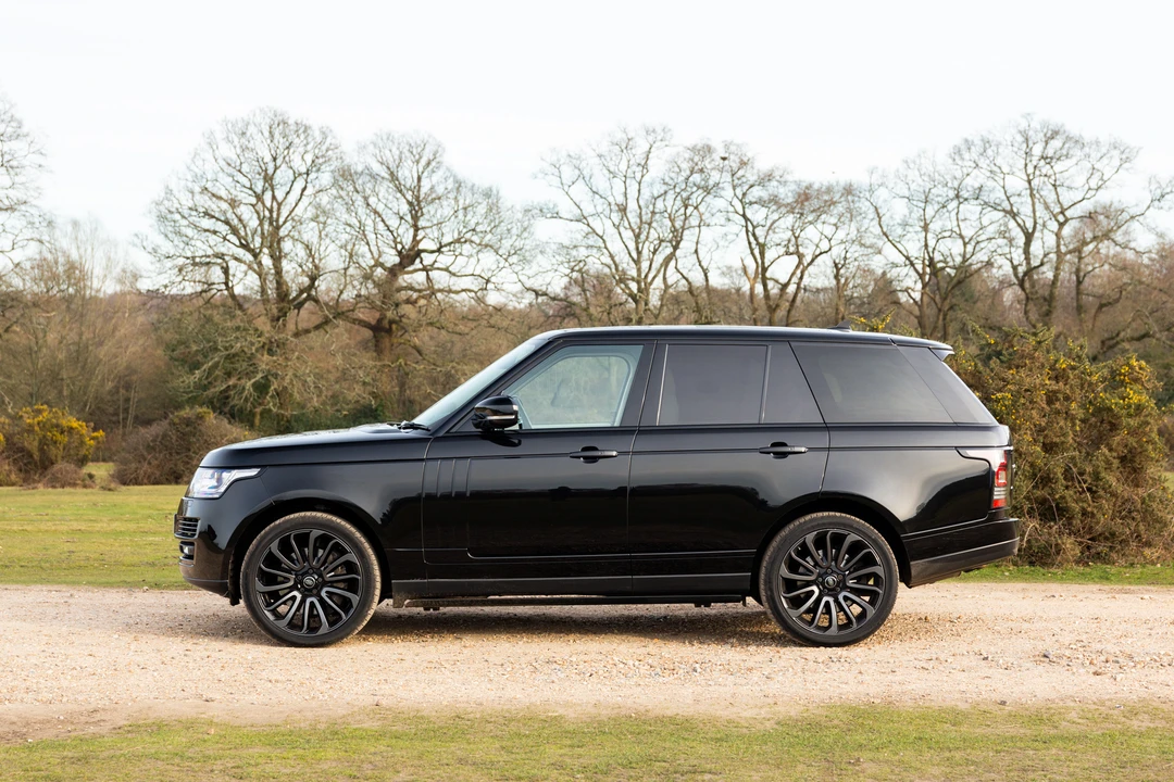2015 Land Rover Range Rover L405 - Image 17 of 31