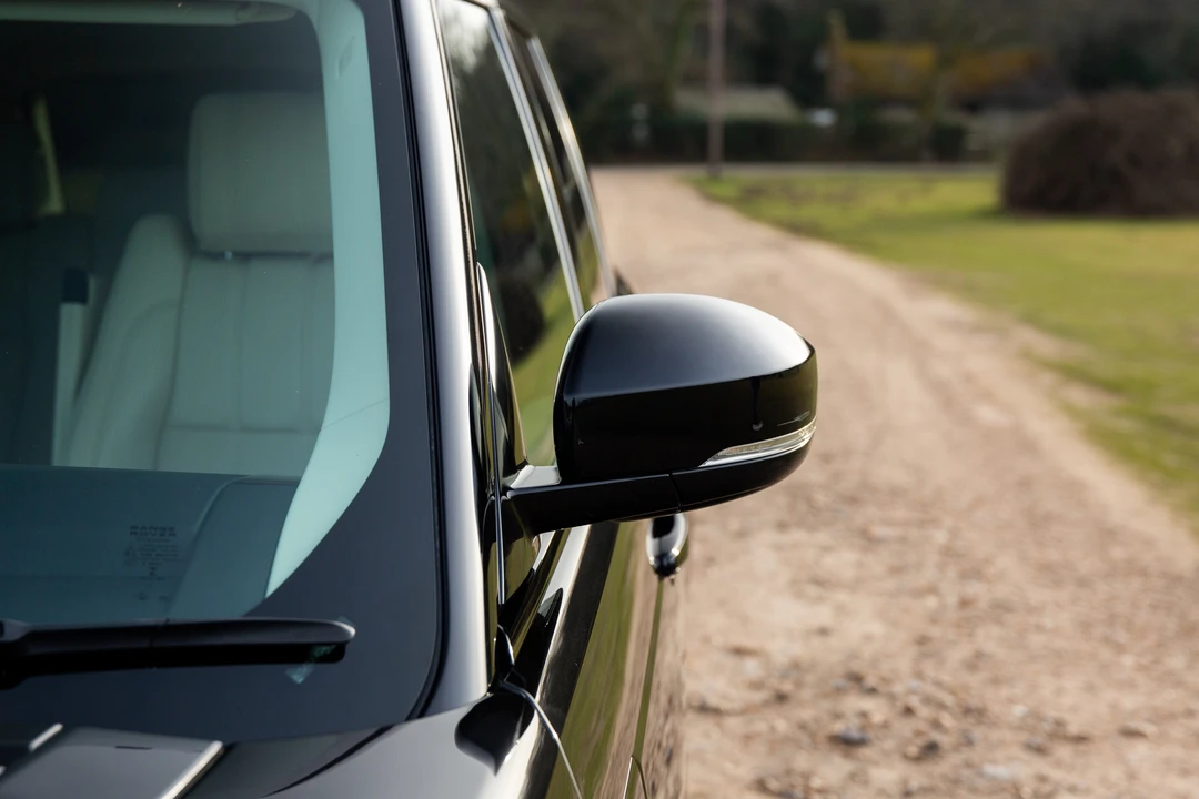 2015 Land Rover Range Rover L405 - Image 25 of 31