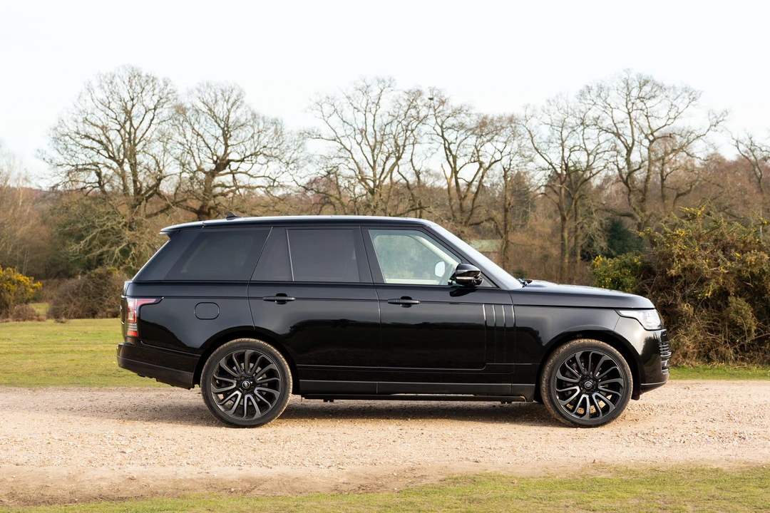 2015 Land Rover Range Rover L405 - Image 6 of 31