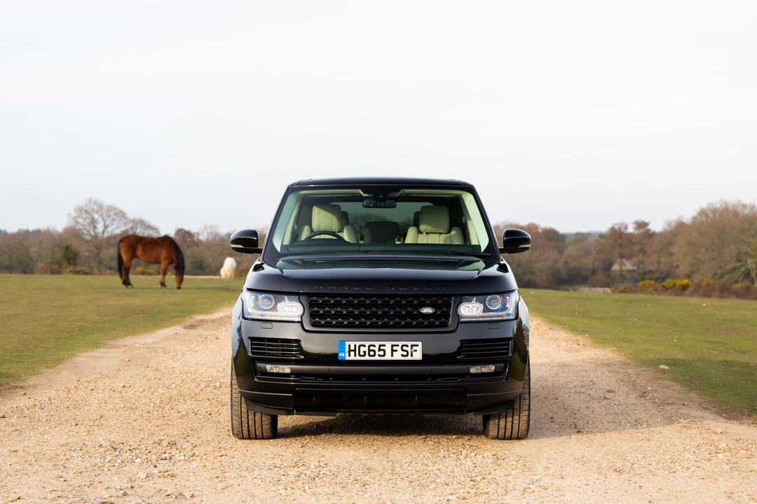 2015 Land Rover Range Rover L405 - Image 9 of 31