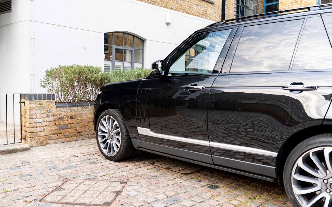 2015 Land Rover Range Rover L405 - Image 21 of 31