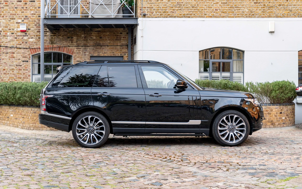 2015 Land Rover Range Rover L405 - Image 7 of 31