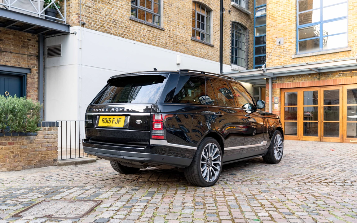 2015 Land Rover Range Rover L405 - Image 10 of 31