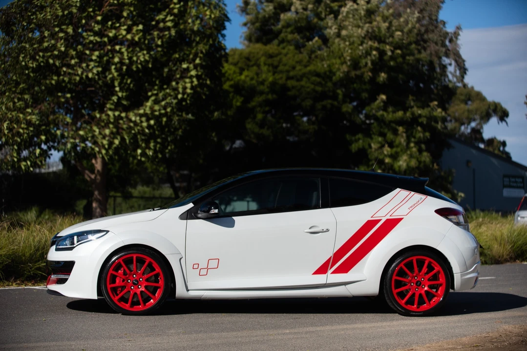 2015 Renault Megane RS III 4th Gen - Image 9 of 31