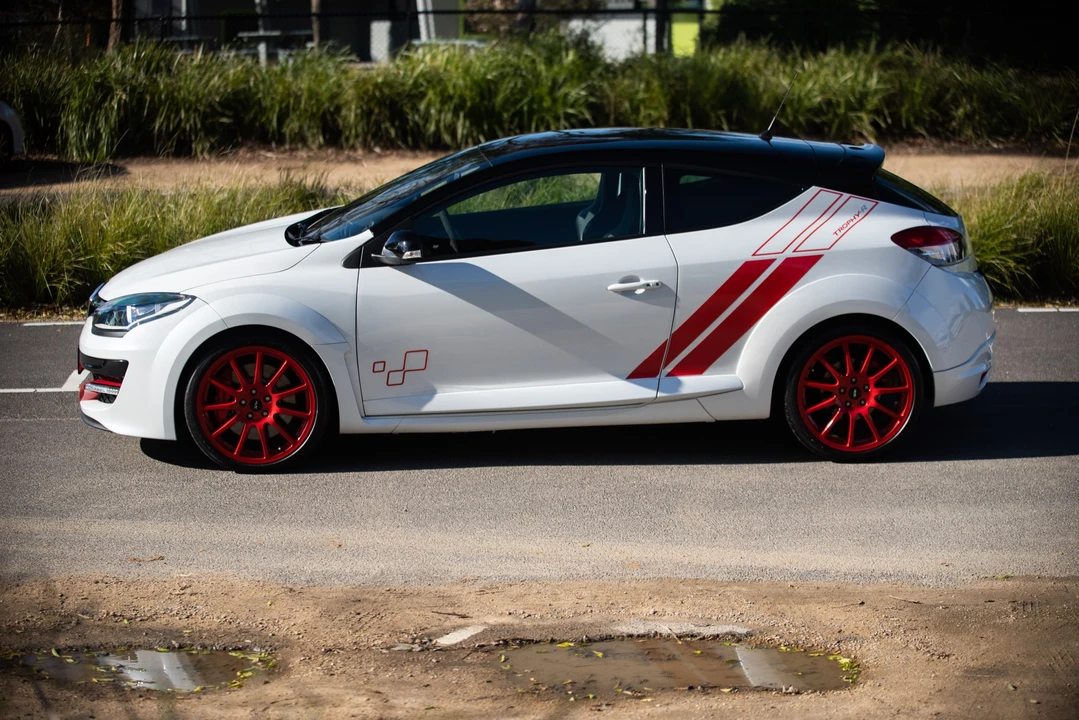 2015 Renault Megane RS III 4th Gen - Image 13 of 31