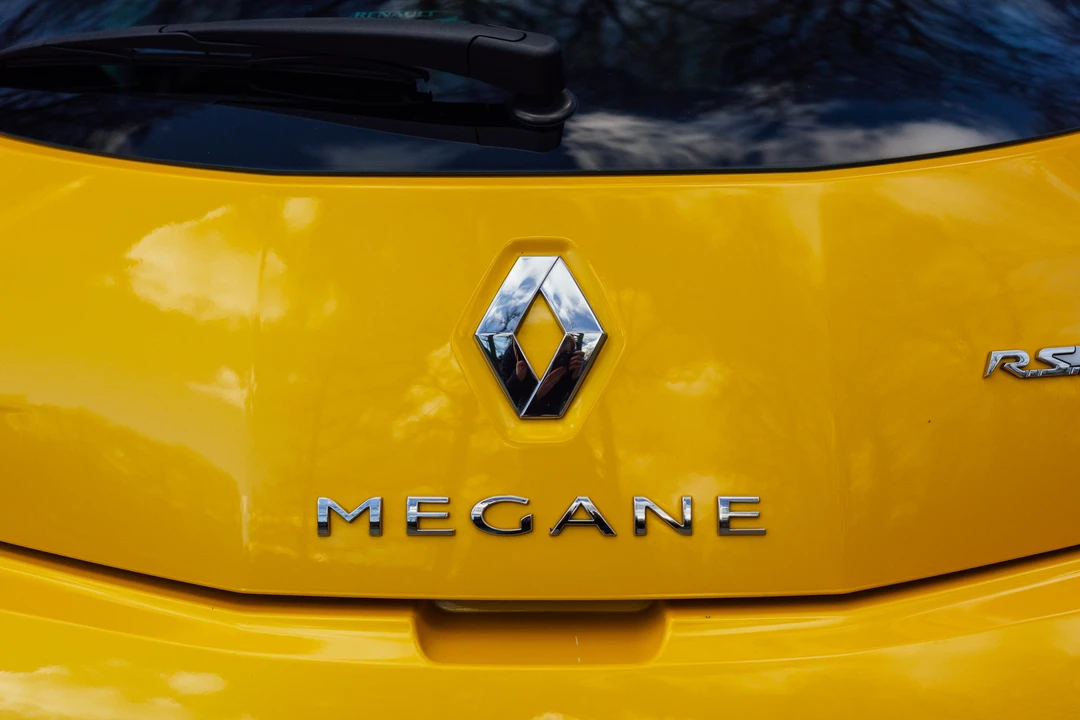 2015 Renault Megane RS II 3rd Gen - Image 19 of 31