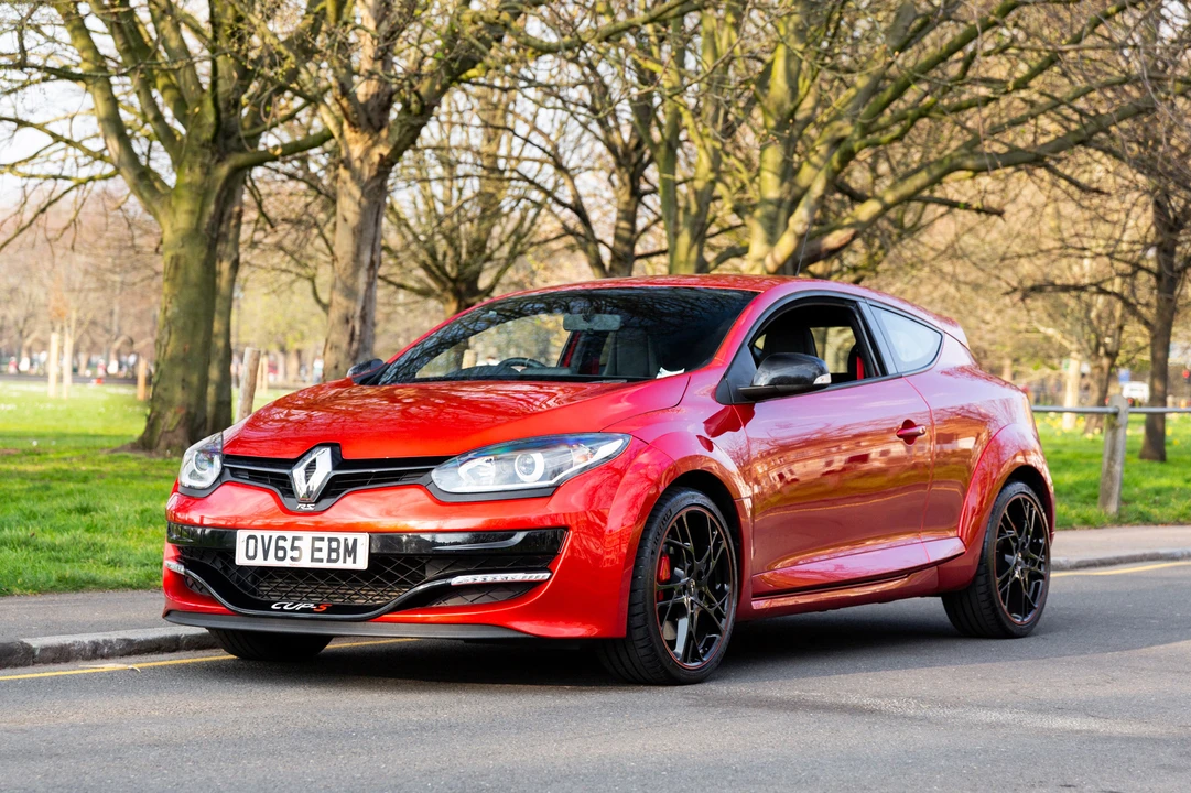 2015 Renault Megane RS III 4th Gen - Image 2 of 31