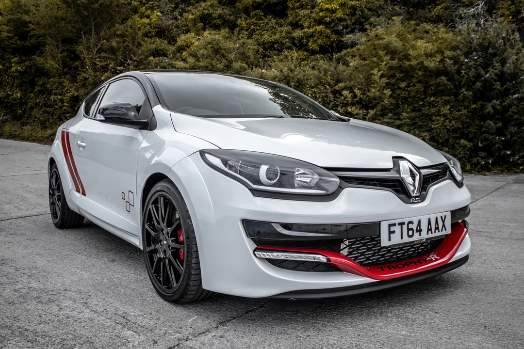 2015 Renault Megane RS III 4th Gen - Image 2 of 31