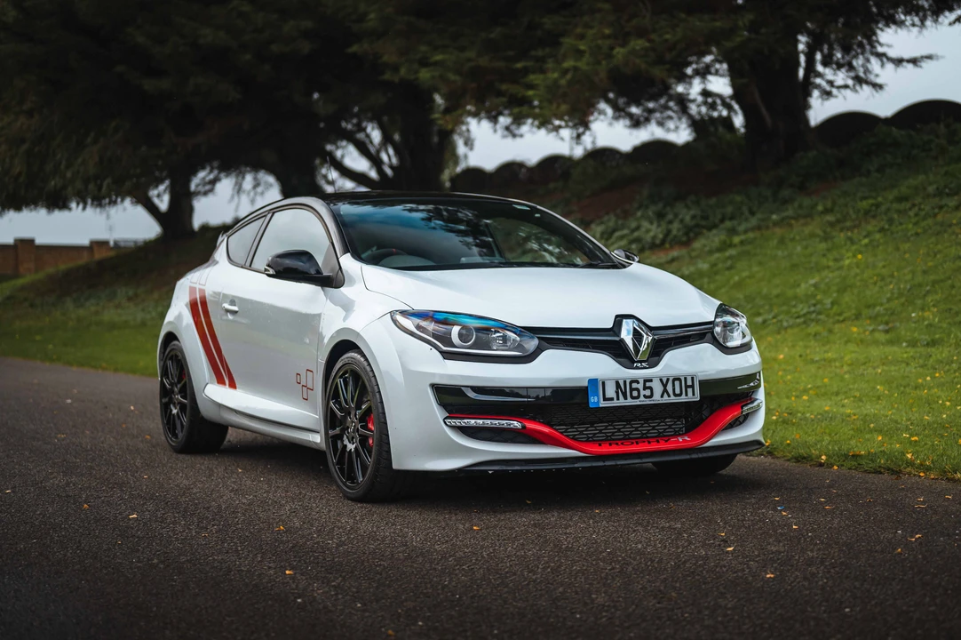 2015 Renault Megane RS III 4th Gen - Image 2 of 31