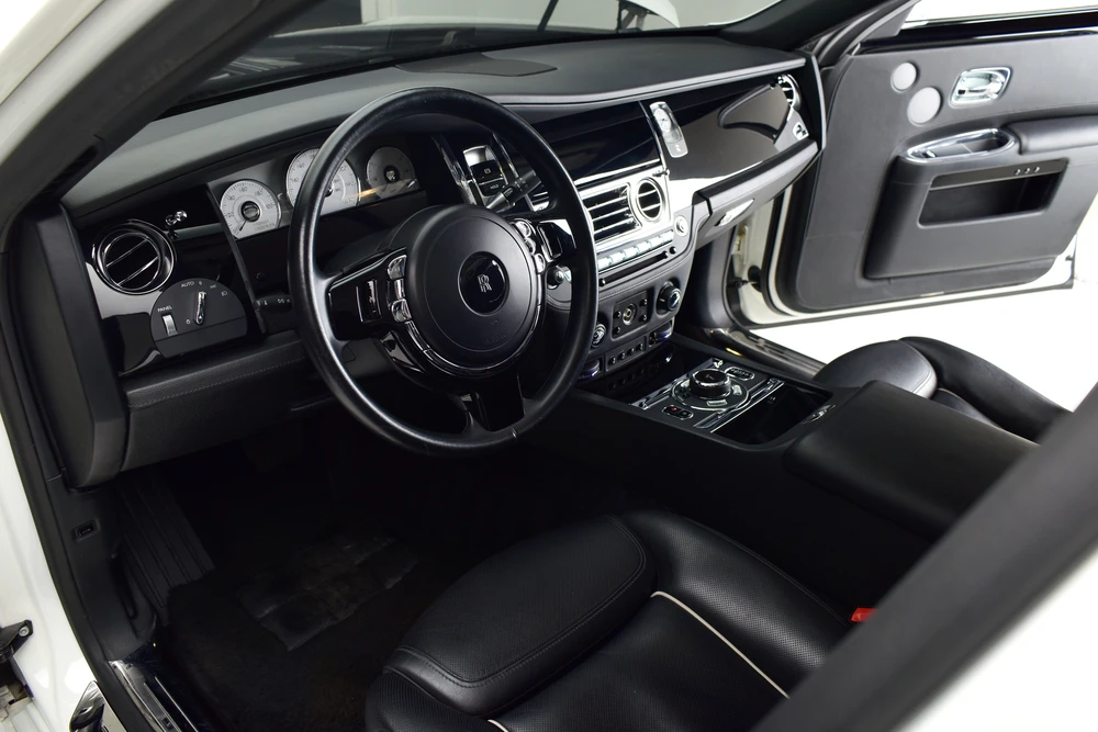 2015 Rolls-Royce Ghost 1st Gen - Image 4 of 8