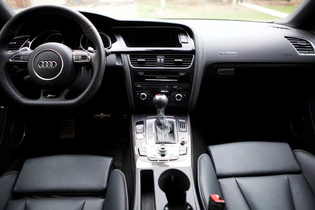 2015 Audi B8 RS5 - Image 6 of 8