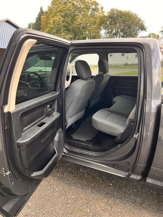 2015 Dodge Ram 4th Gen - Image 5 of 9