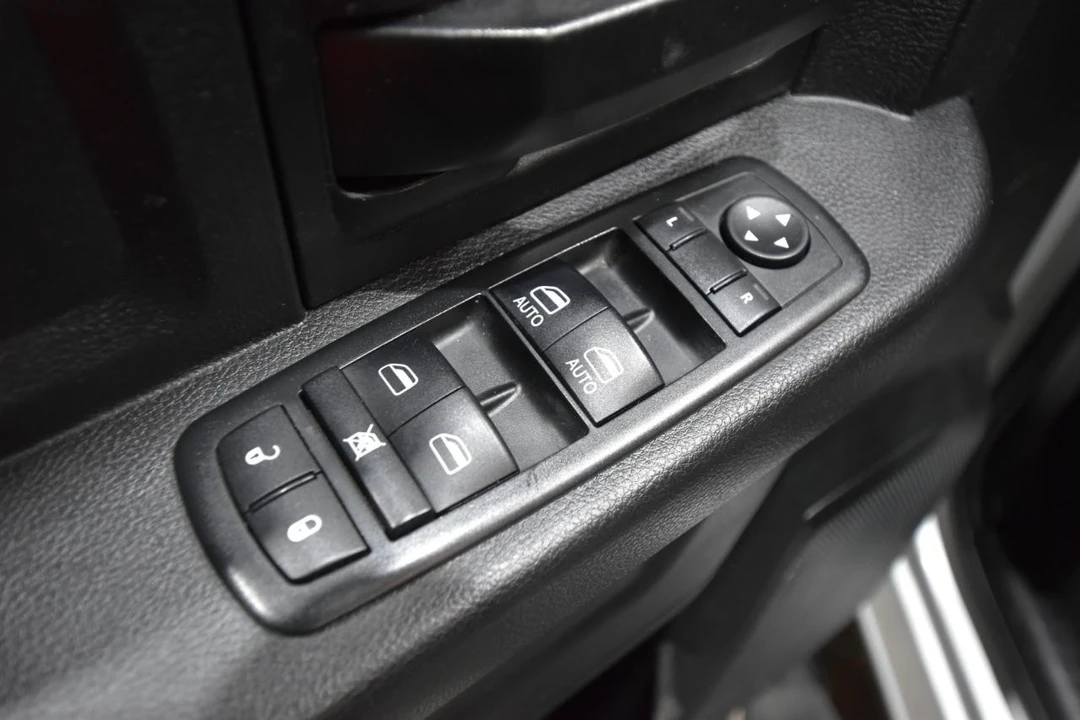 2015 Ram 1500 1st Gen - Image 14 of 31
