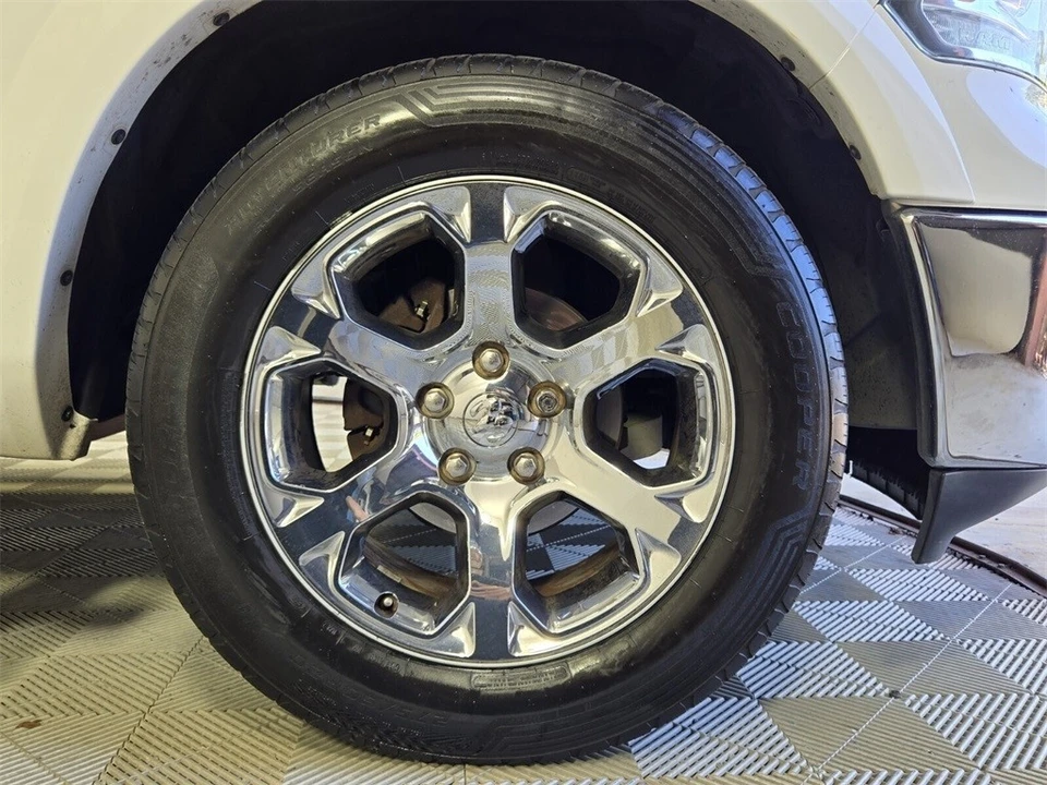 2015 Ram 1500 1st Gen - Image 16 of 21