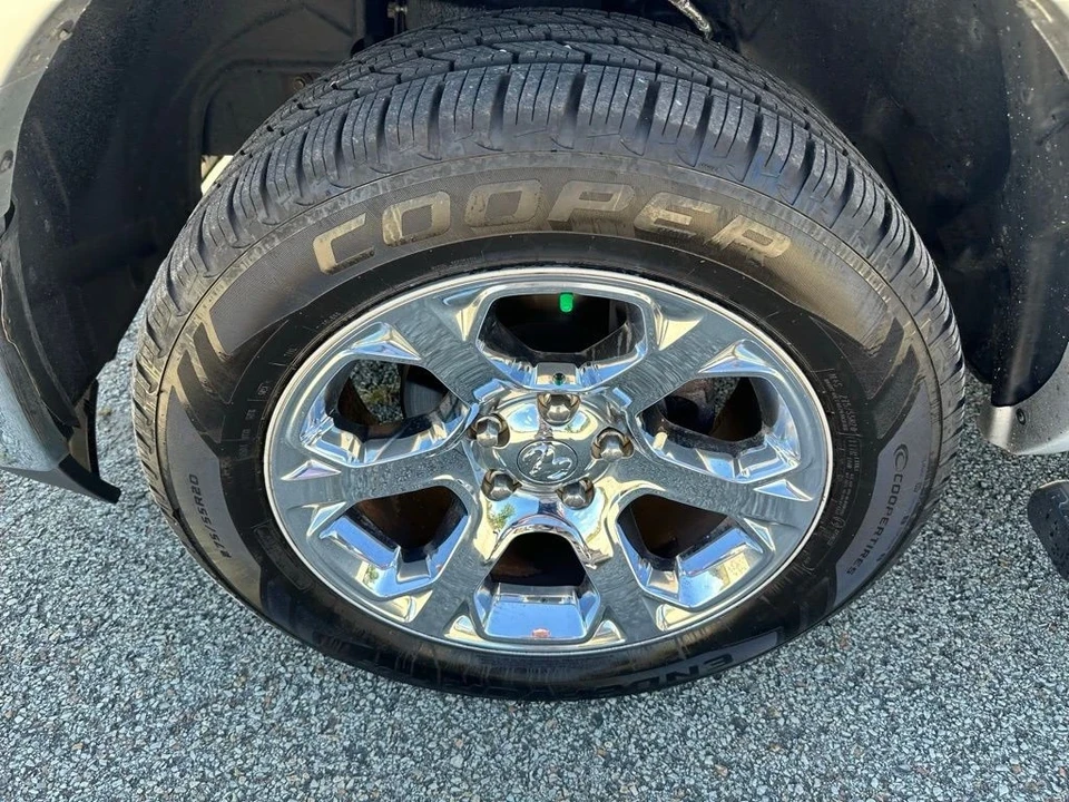 2015 Ram 1500 1st Gen - Image 7 of 12