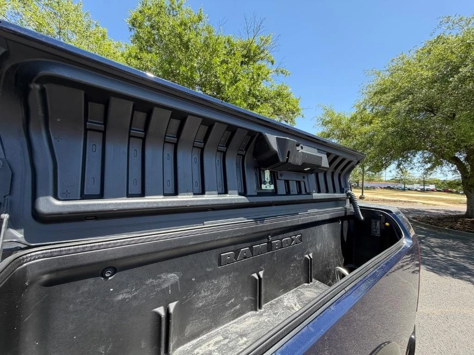 2015 Ram 1500 1st Gen - Image 27 of 31