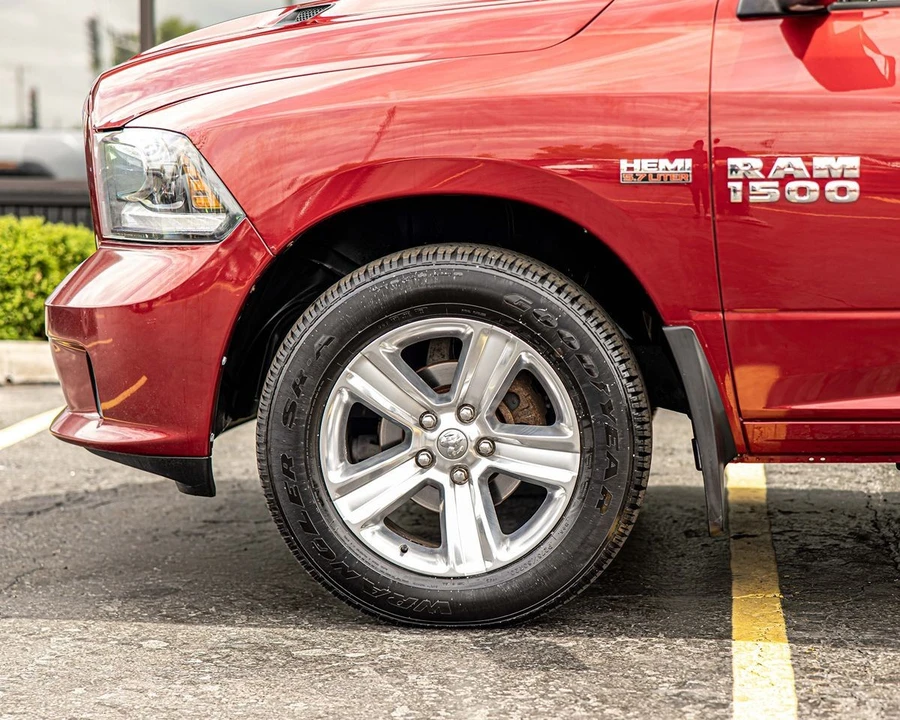 2015 Ram 1500 1st Gen - Image 8 of 31